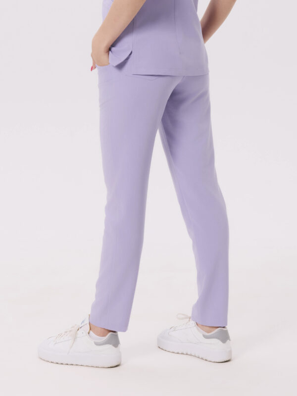 SPODNIE MEDYCZNE DAMSKIE - SCRUBS PROSTE - BASIC - LILAC