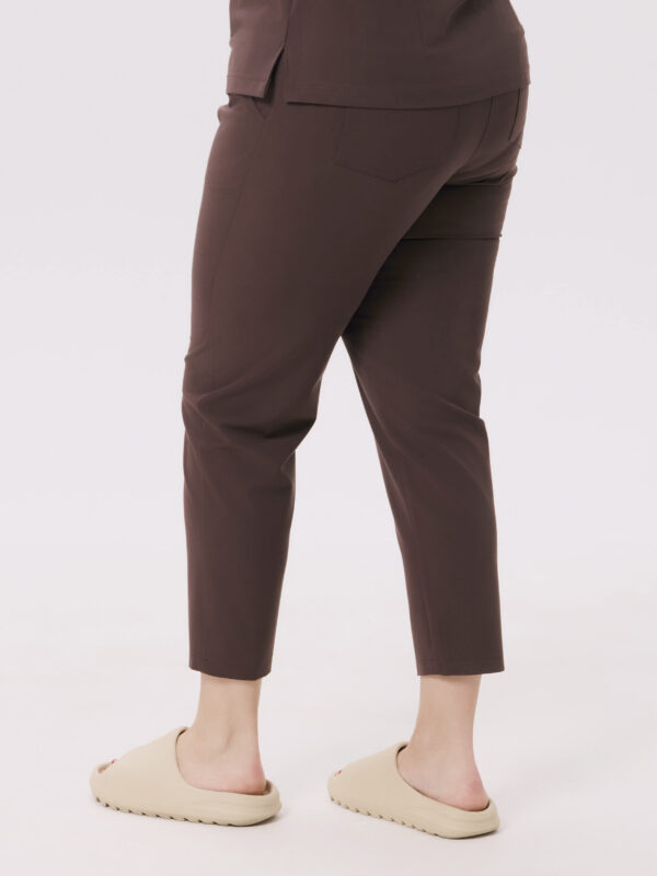 SPODNIE MEDYCZNE DAMSKIE - SCRUBS PROSTE - BASIC - CHOCOLATE