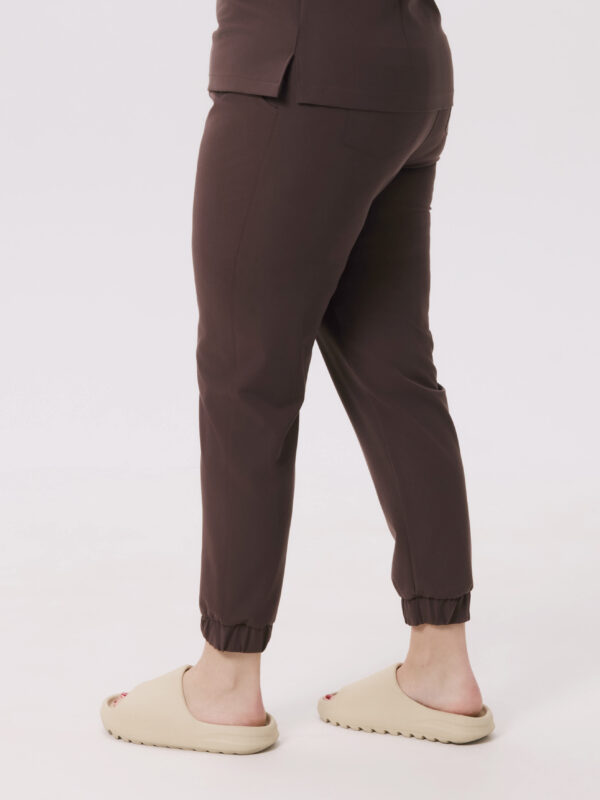 SPODNIE MEDYCZNE DAMSKIE - SCRUBS JOGGER - BASIC - CHOCOLATE